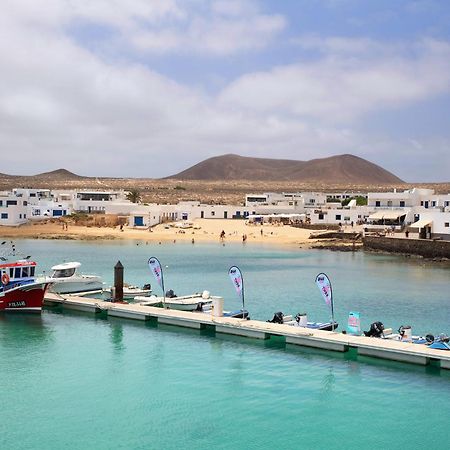 Vista Al Mar, La Graciosa Villa Caleta de Sebo Luaran gambar