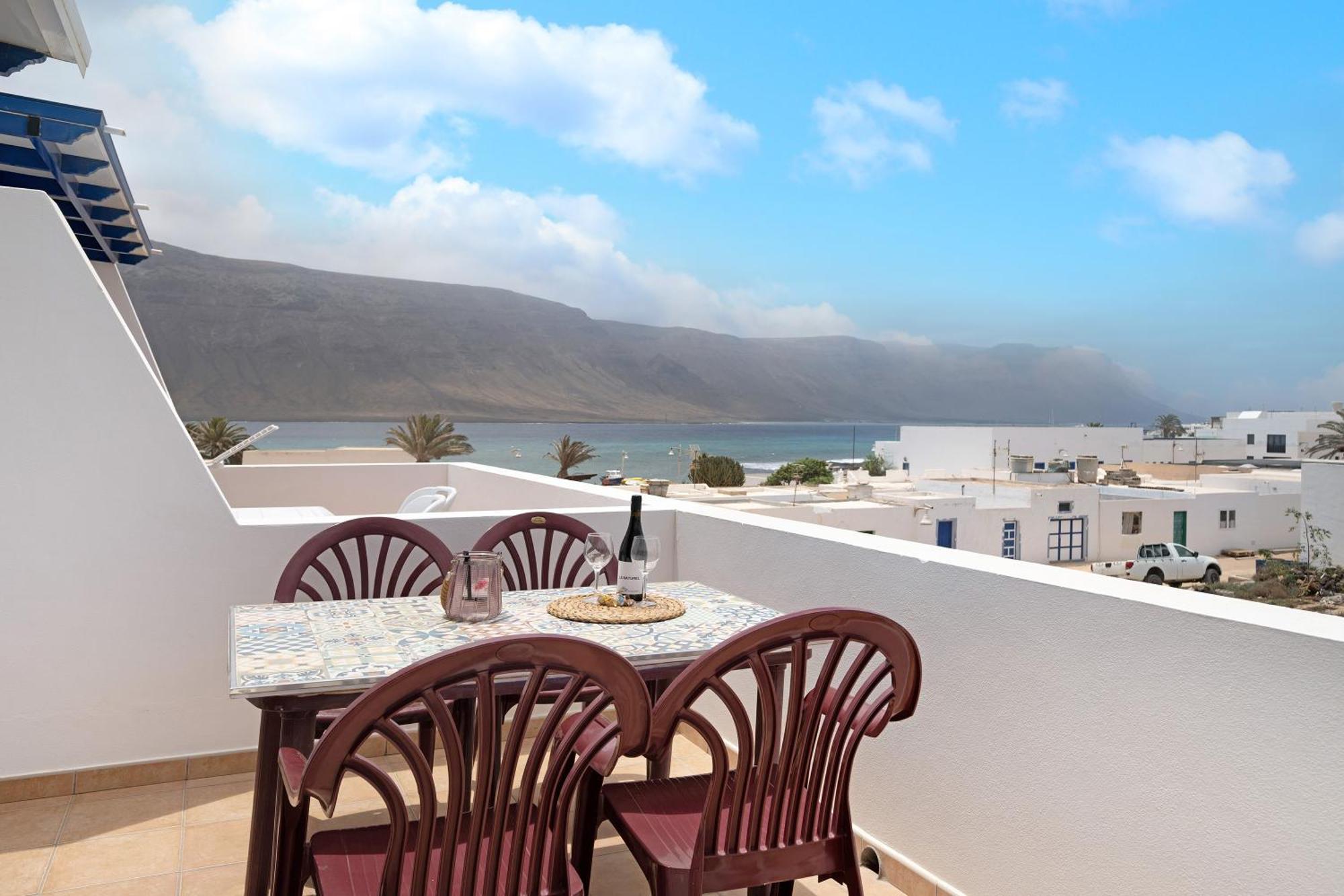 Vista Al Mar, La Graciosa Villa Caleta de Sebo Luaran gambar